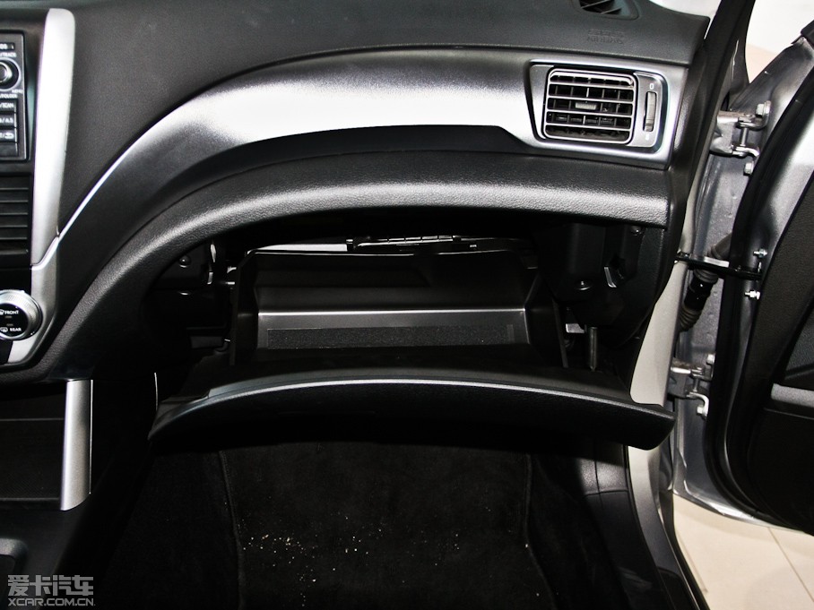 2012ɭ (jng) 2.5XS ԄӺA