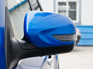 2012款经典 2.5T S-EDITION 自动豪华导航版 后视镜