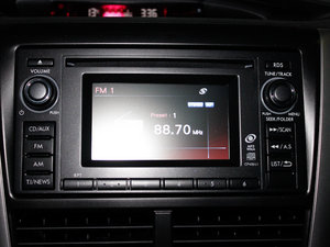 2012款经典 2.5T S-EDITION 自动豪华导航版 音响调节