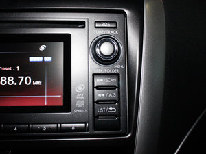 2012款经典 2.5T S-EDITION 自动豪华导航版 中控区
