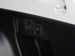 2012(jng) 2.5XT ԄӺA g