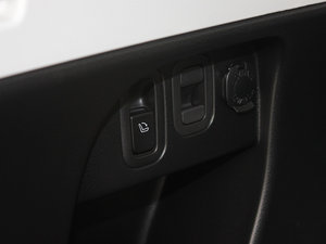 2012(jng) 2.5XT ԄӺA g