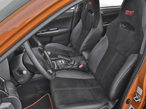 2013款WRX STI Special Editions 空间座椅