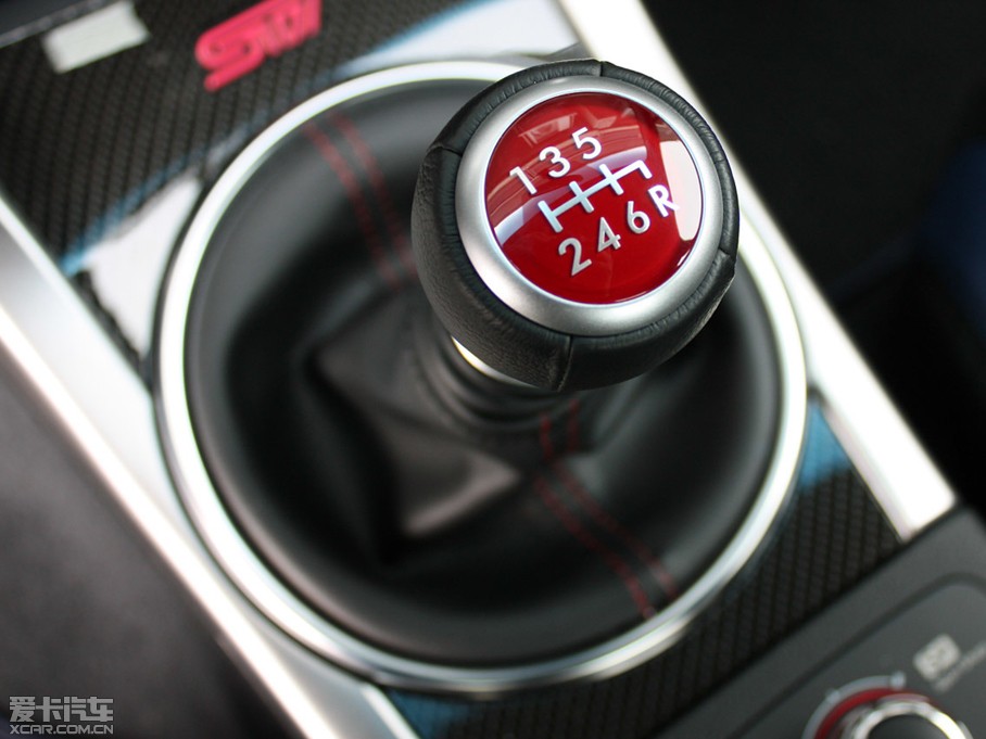 2014��˹����WRX STI