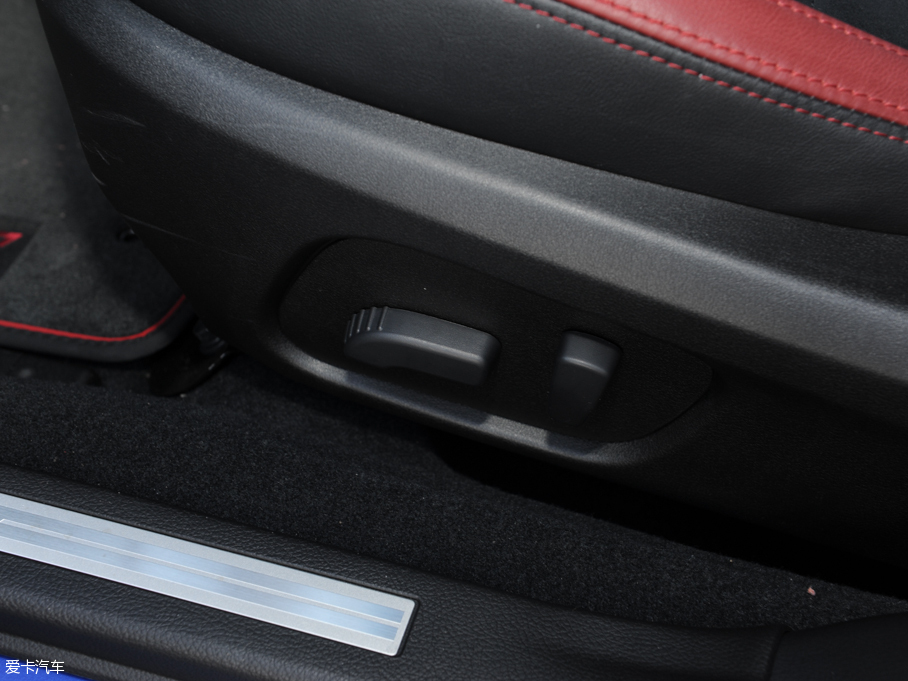 2014��˹����WRX STI