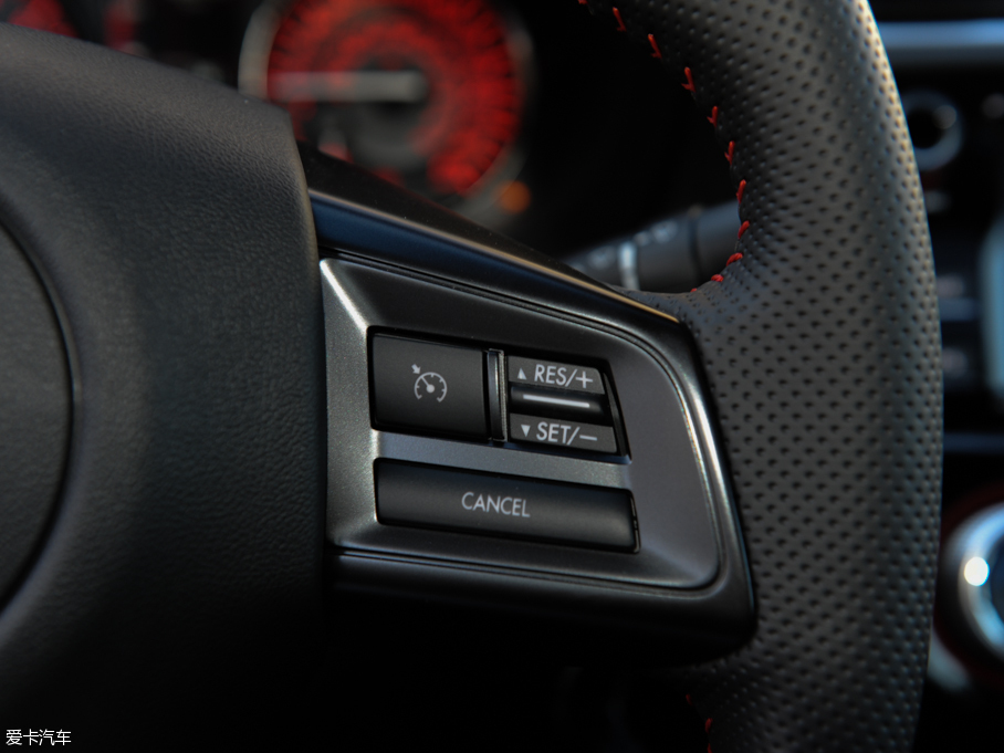 2014��˹����WRX STI