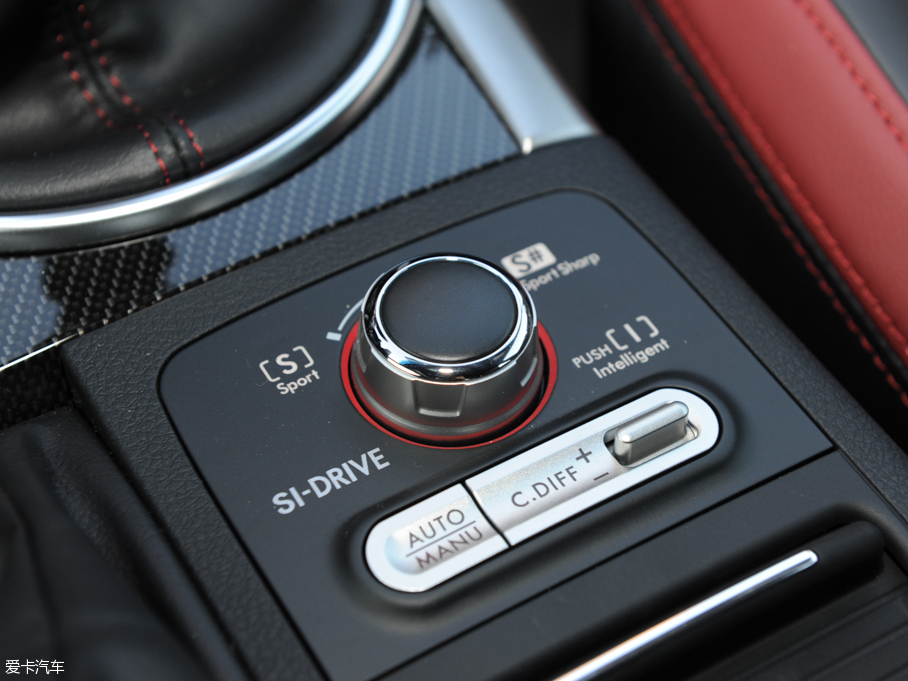 2014��˹����WRX STI