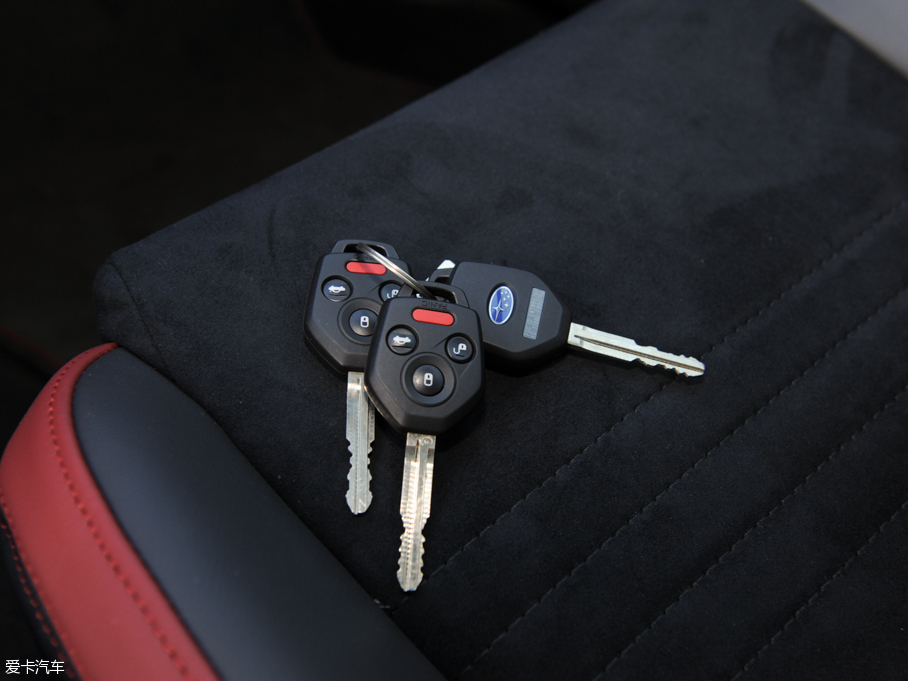 2014��˹����WRX STI