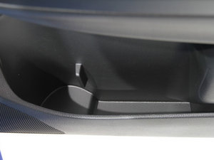 2014��STI ���g����