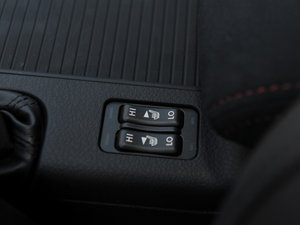 2014��STI ���g����