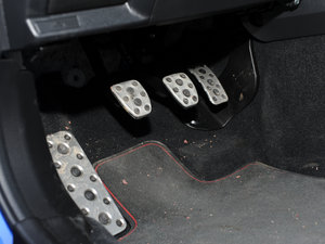 2014��STI ���g����