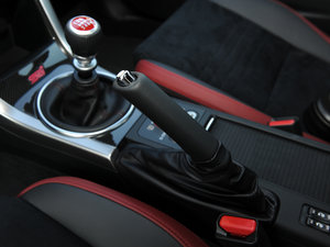 2014��STI �п؅^(q��)