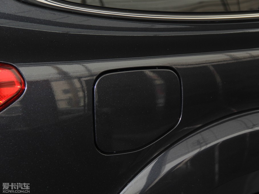 2014����� 2.5i �����\�Ӱ�