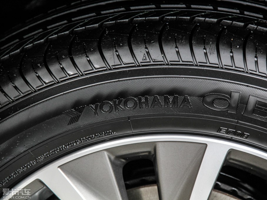 2014����� 2.5i �����\�Ӱ�