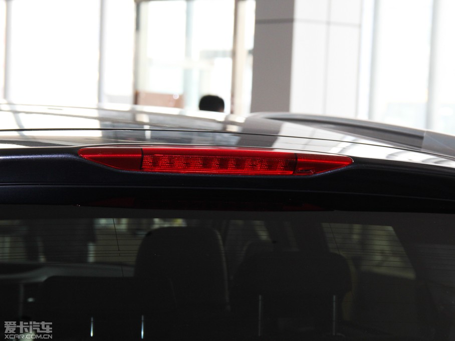 2014����� 2.5i �����\�Ӱ�