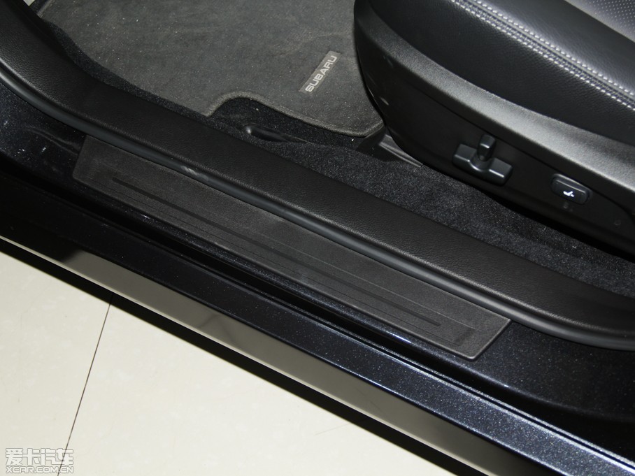 2014����� 2.5i �����\�Ӱ�