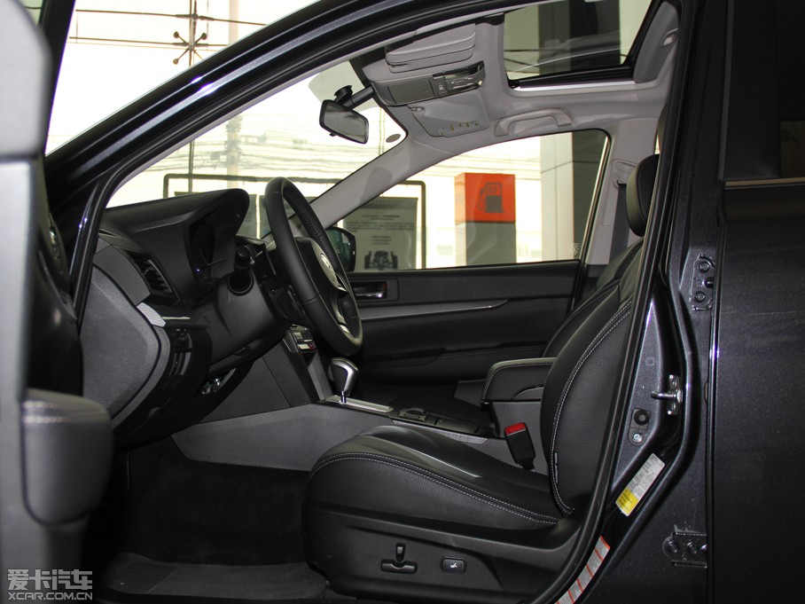 2014����� 2.5i �����\�Ӱ�