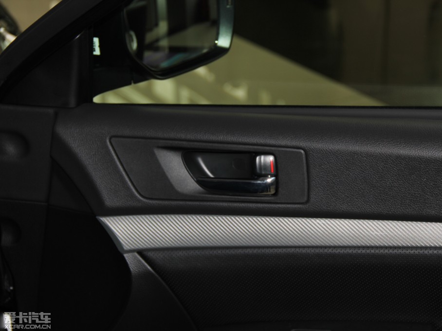 2014����� 2.5i �����\�Ӱ�