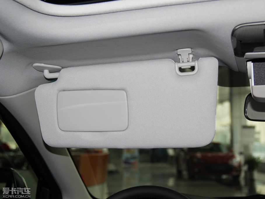 2014����� 2.5i �����\�Ӱ�