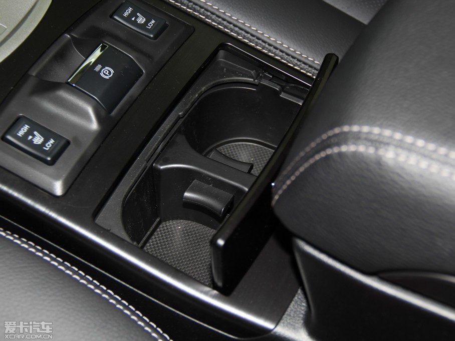 2014����� 2.5i �����\�Ӱ�