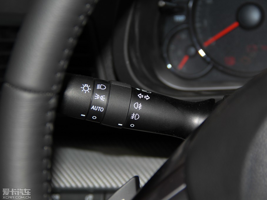 2014����� 2.5i �����\�Ӱ�