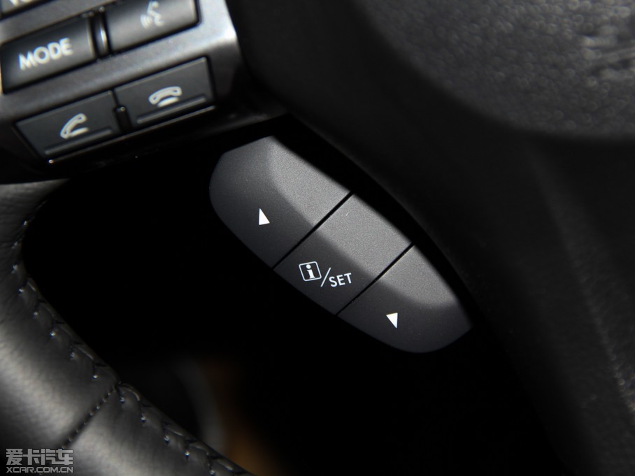 2014����� 2.5i �����\�Ӱ�