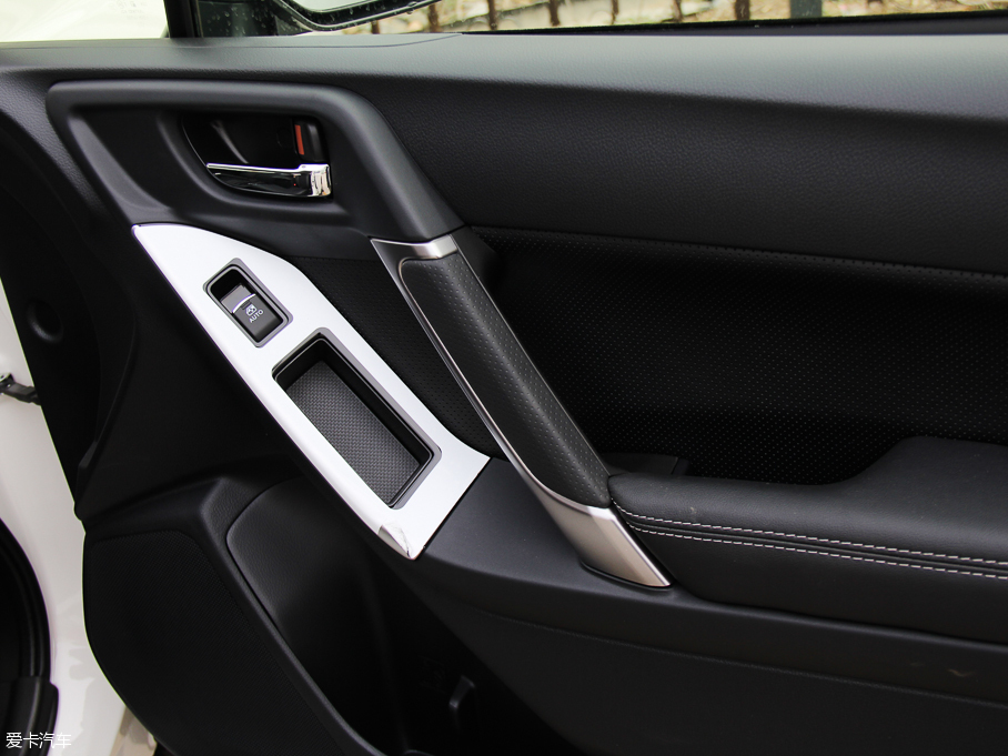 2016��ɭ���� 2.0i ���A��(d��o)����