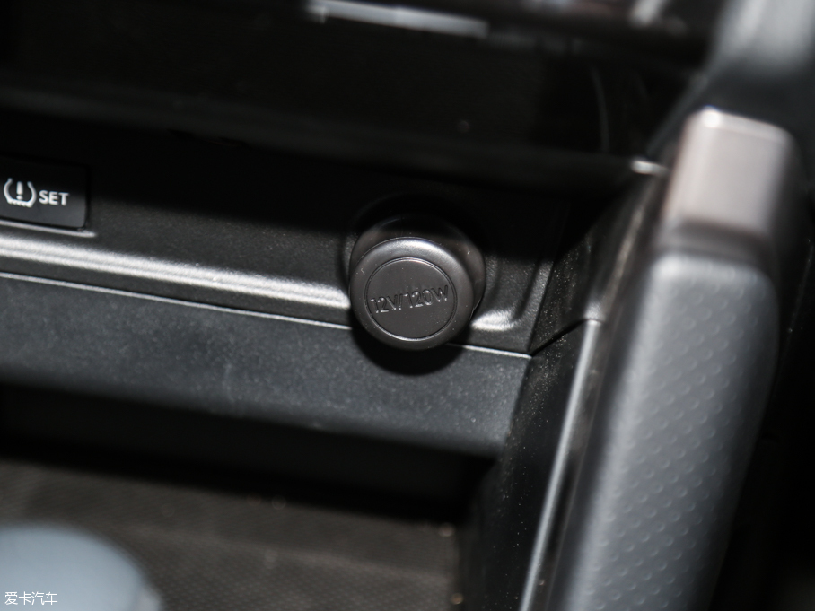 2016��ɭ���� 2.0i ���A������