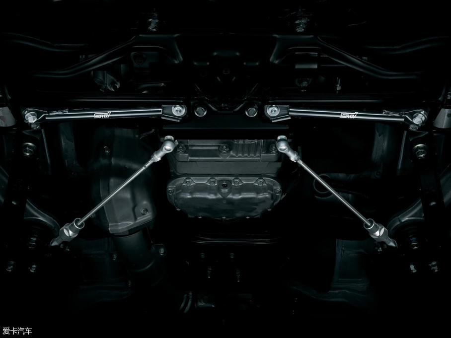 2016��˹����WRX STi S207