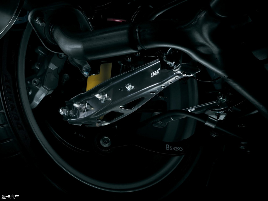 2016��˹����WRX STi S207