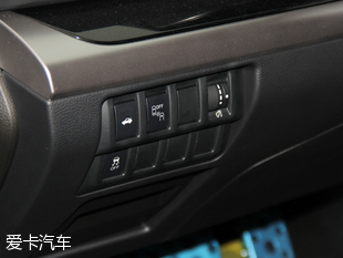 斯巴魯2016款力獅