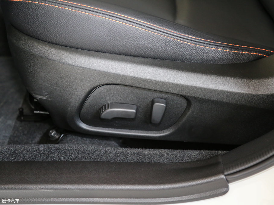 2017˹XV 2.0i Ӣ(do)