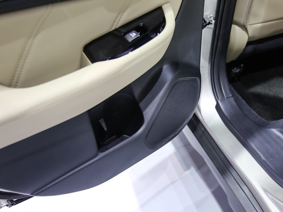 2017 2.5i \ӌ EyeSight