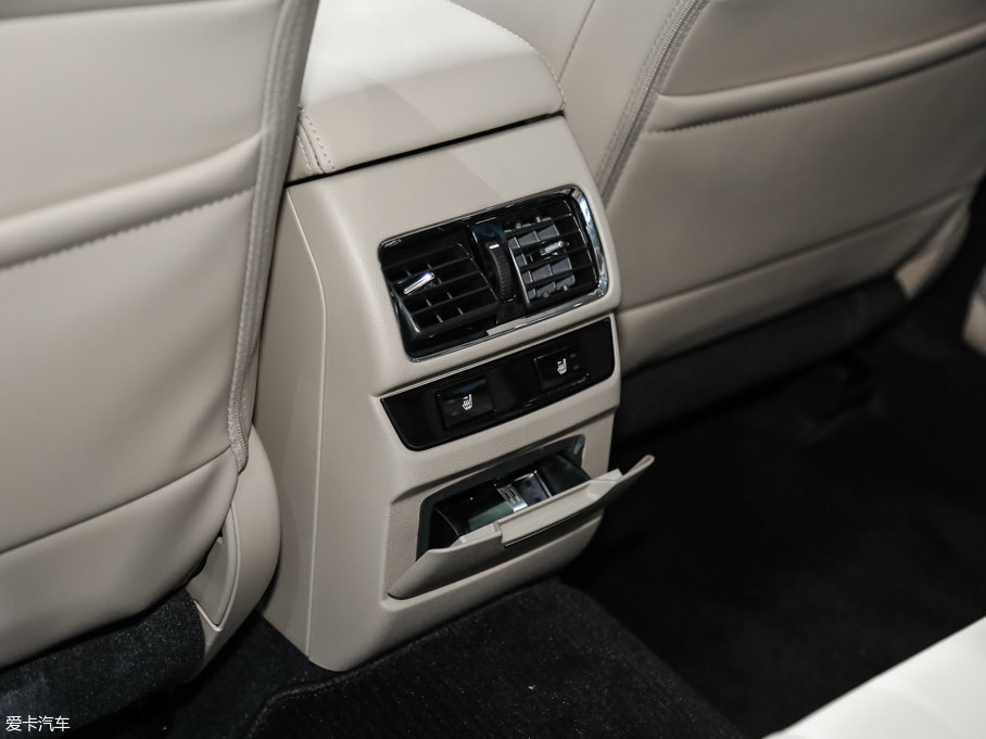 2017 2.5i \ӌ EyeSight