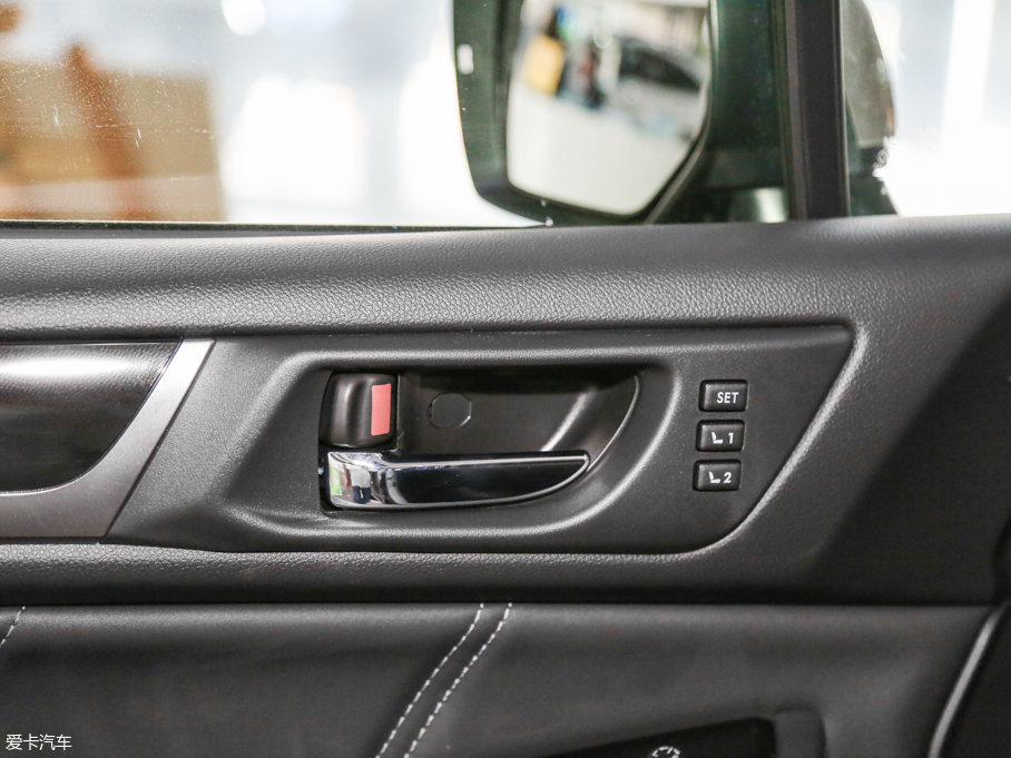 2017 2.5i \ӌ EyeSight