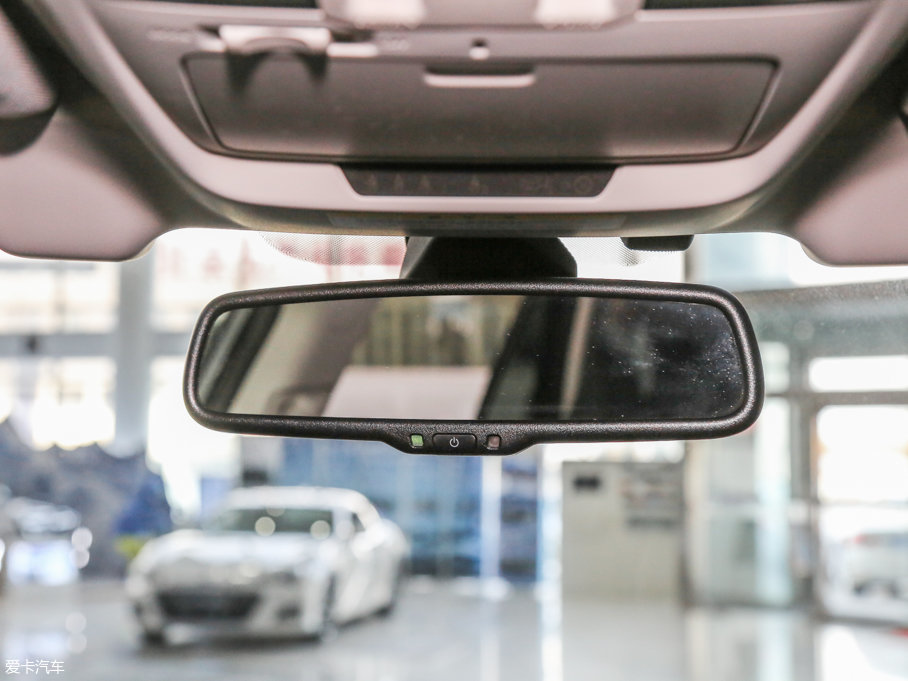 2017 2.5i \ӌ EyeSight