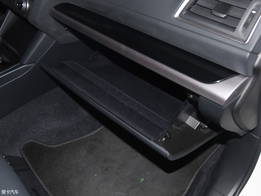 2017 2.5i \ӌ EyeSight