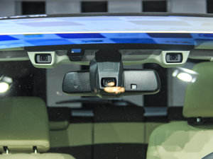 20172.5i \ӌ EyeSight ^