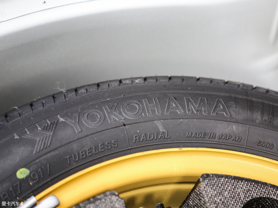 2017{ 2.5i ȫsҫ EyeSight