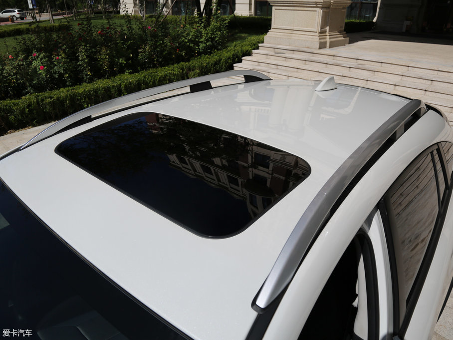 2018��˹����XV 2.0i ȫ򌾫Ӣ��