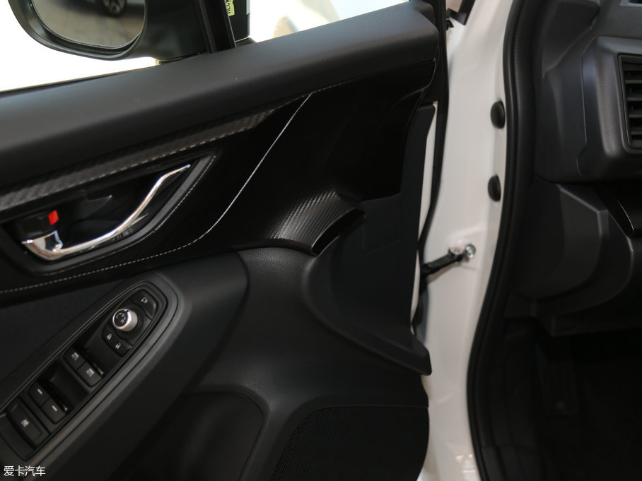 2018˹XV 2.0i ȫ򌾫Ӣ