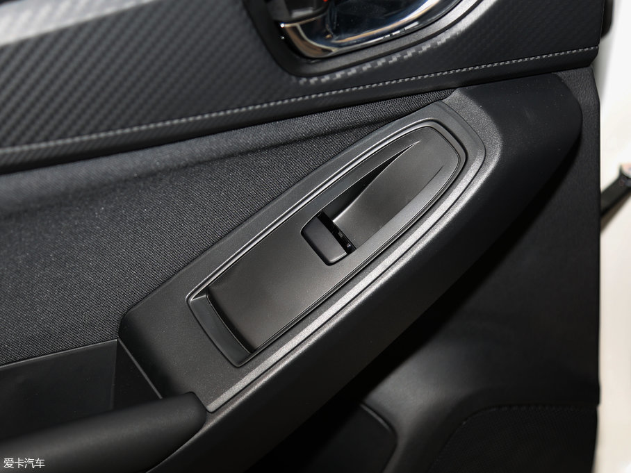 2018˹XV 2.0i ȫ(q)Ӣ