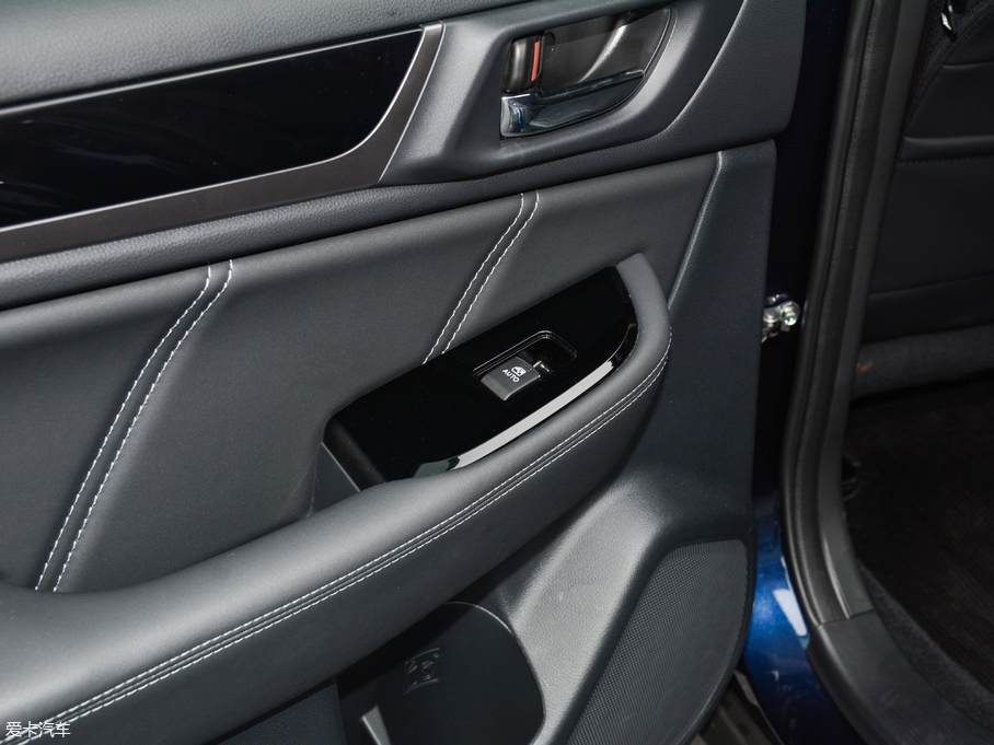 2018 2.5i \ӌ EyeSight