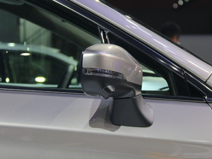 20182.5i \ӌ EyeSight ^