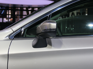 20182.5i \ӌ EyeSight ^