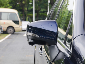 20182.5i \ӌ EyeSight ^