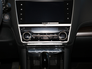 20182.5i AEyeSight {{