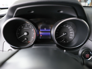 20182.5i \ӌ EyeSight x