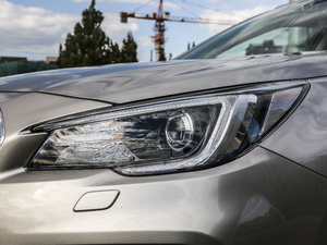 20182.5i \ӌ EyeSight ^