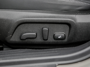 20182.5i \ӌ EyeSight {{